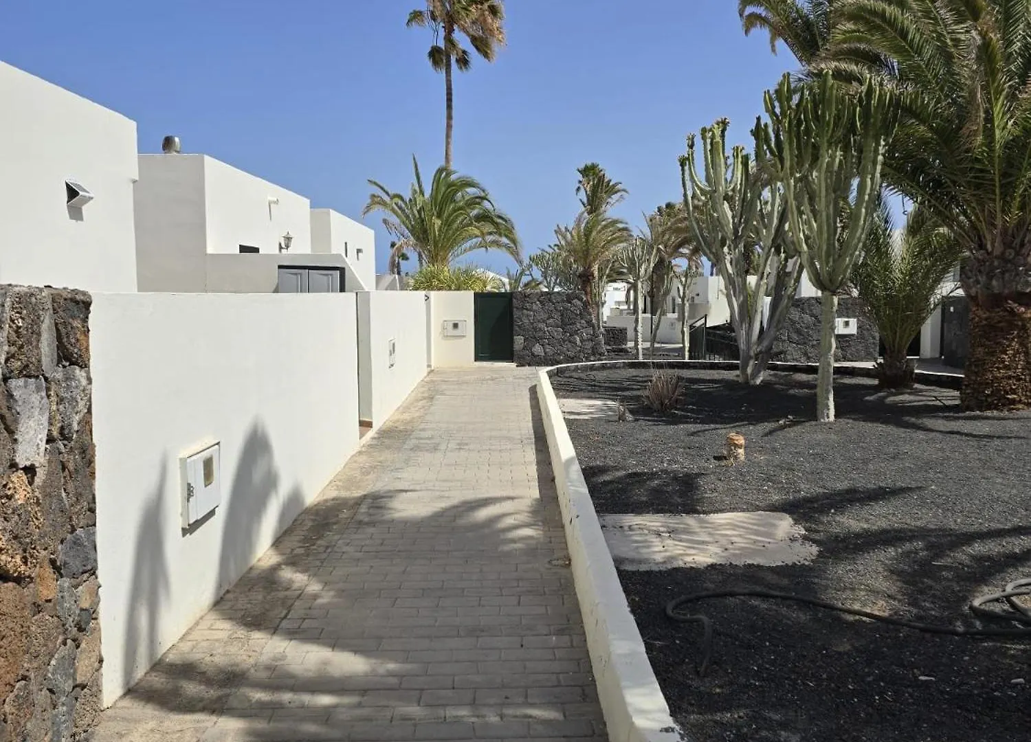 Bungalow Aqua Sol - Playa Roca Residence - Sea Front Access - Free Ac - Wifi Costa Teguise