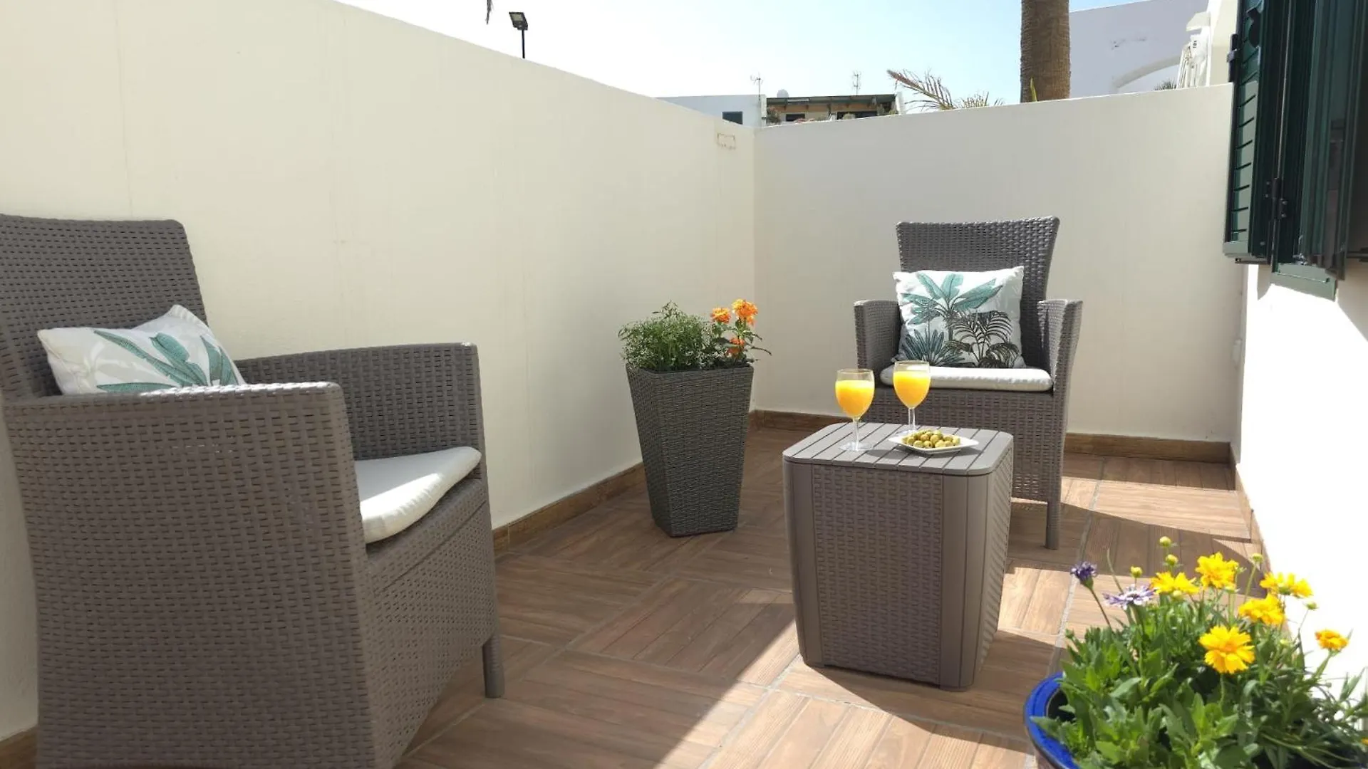 Bungalow Aqua Sol - Playa Roca Residence - Sea Front Access - Free Ac - Wifi Costa Teguise