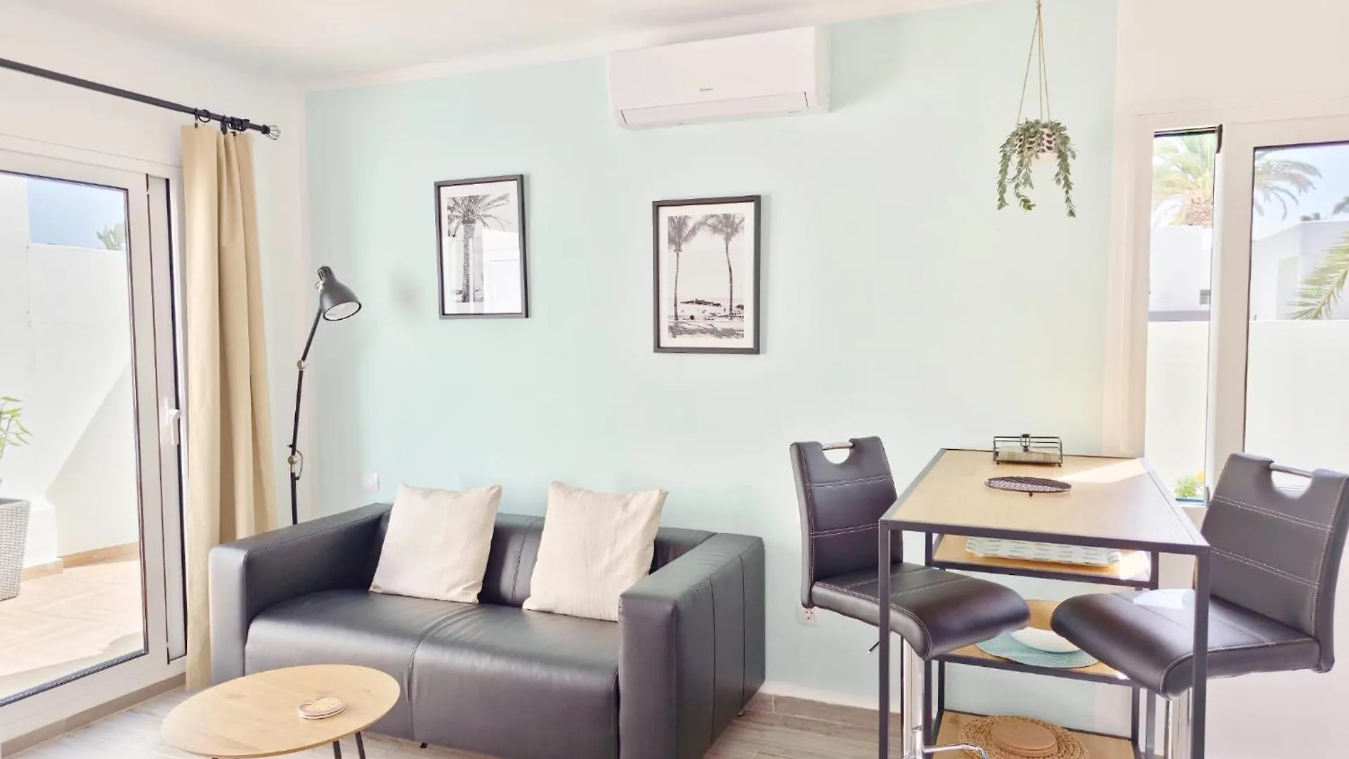 Apartmán Bungalow Aqua Sol - Playa Roca Residence - Sea Front Access - Free Ac - Wifi Costa Teguise